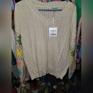 NWT Davi & Dani sweater size small